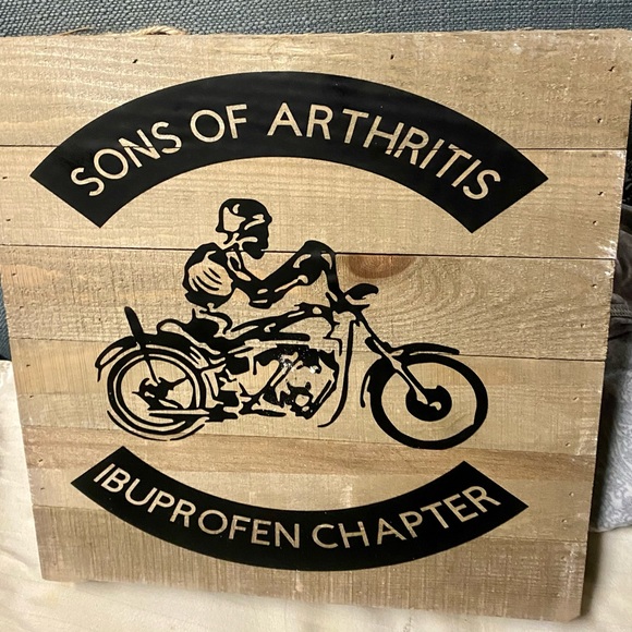 NWT…custom made sign on wooden box that is 1x12…sign says Sons of Arthritis ibu - Picture 2 of 4